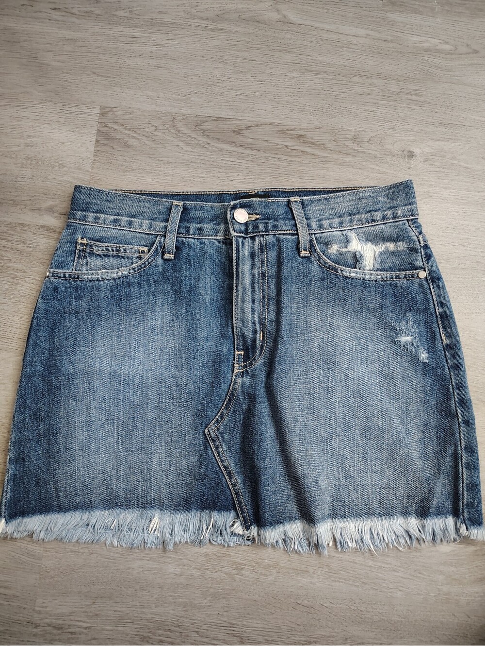 Just black denim skirt. Size medium